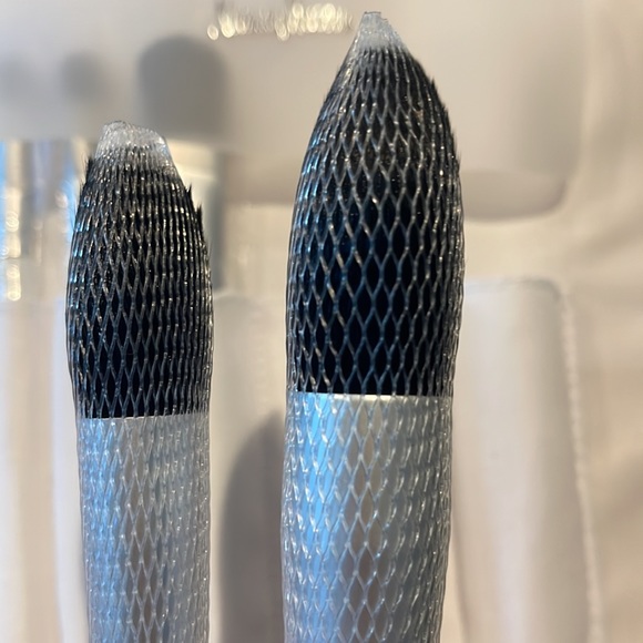 NEIMAN MARCUS Makeup White Brushes Roll Set of 5 pcs + Silver Snake Look Pouch - Picture 8 of 9